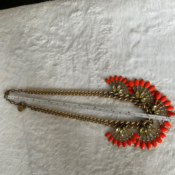 Stella & Dot Coral Cay statement necklace